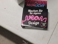 Neon licht roze in ds x - afbeelding 2 van  3