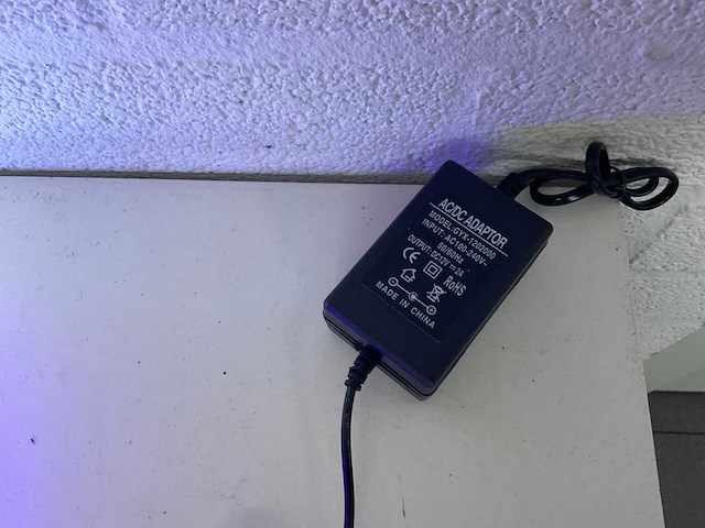 Neon open - afbeelding 2 van  2