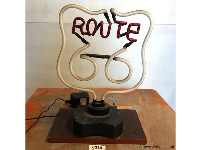 Neonreclame route 66 - afbeelding 6 van  8