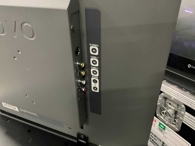 Neovo monitor (11x) - afbeelding 11 van  16