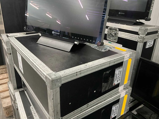 Neovo monitor (11x) - afbeelding 13 van  16