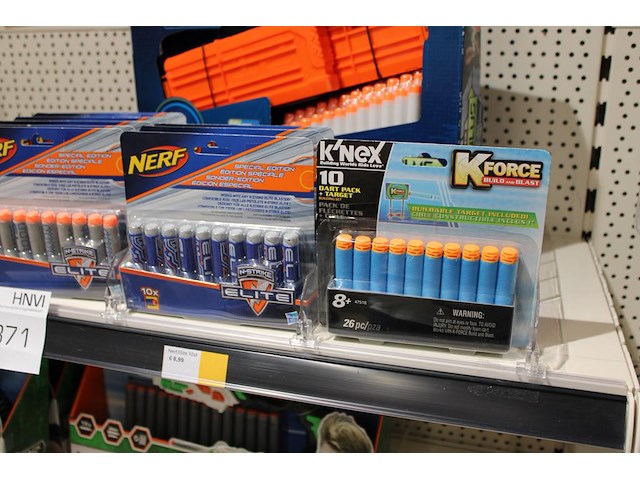 Nerf producten op schap. - afbeelding 2 van  3