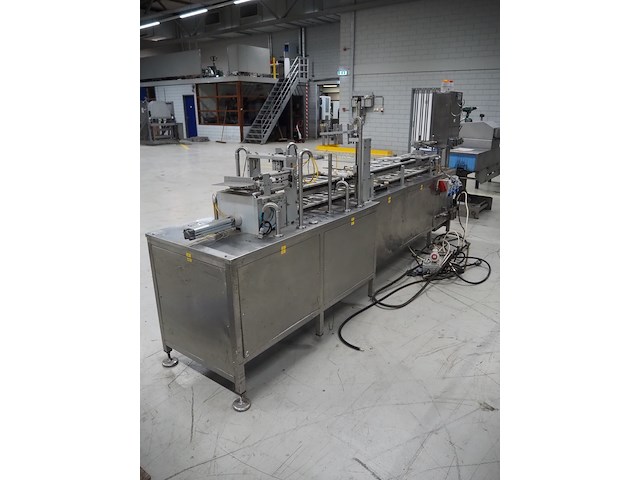 Nesbad industries ltd - afbeelding 13 van  18