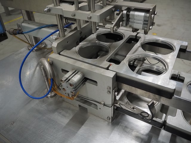 Nesbad industries ltd - afbeelding 15 van  18