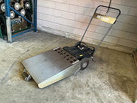 Nesbo cf600e onkruidbrander - afbeelding 1 van  10