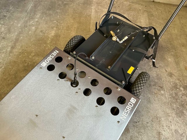 Nesbo cf600e onkruidbrander - afbeelding 3 van  10