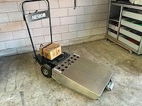 Nesbo gf 600 e onkruidbrander - afbeelding 1 van  12