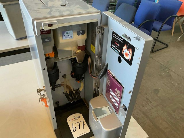 Nescafe alegria warme drankenautomaat - afbeelding 7 van  7