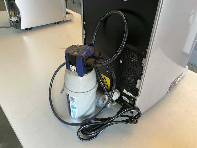 Nescafe alegria warme drankenautomaat - afbeelding 2 van  2