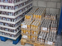 Nescafe latte caramel 540 blikken met tht 5-2026. bod is inclusief 81 euro statiegeldwaarde - afbeelding 1 van  2