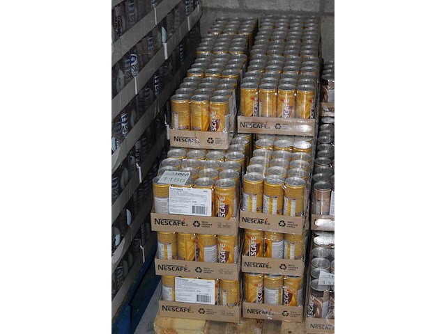 Nescafe latte caramel 540 blikken met tht 5-2026. bod is inclusief 81 euro statiegeldwaarde - afbeelding 2 van  2