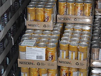 Nescafe latte caramel 540 blikken met tht 5-2026. bod is inclusief 81 euro statiegeldwaarde - afbeelding 2 van  2