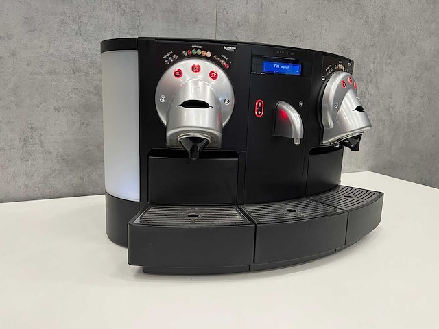 Nespresso gemini 200 - professionele koffieautomaat cs203 - afbeelding 4 van  8
