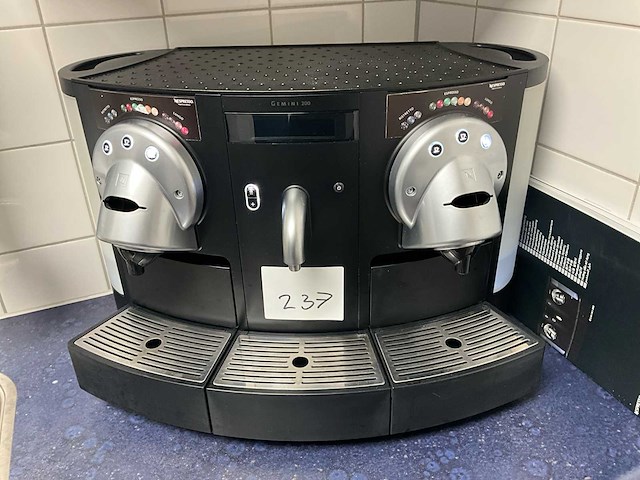 Nespresso gemini 200 koffiemachine - afbeelding 1 van  3