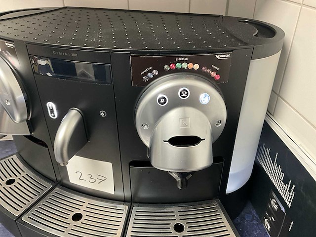 Nespresso gemini 200 koffiemachine - afbeelding 2 van  3