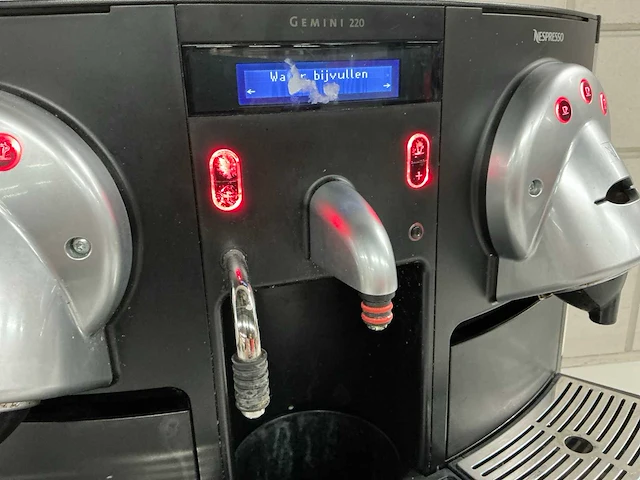 Nespresso gemini 220 koffiemachine - afbeelding 3 van  7