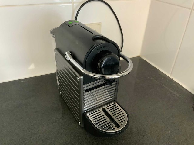 Nespresso krups xn304 koffiemachine - afbeelding 2 van  5