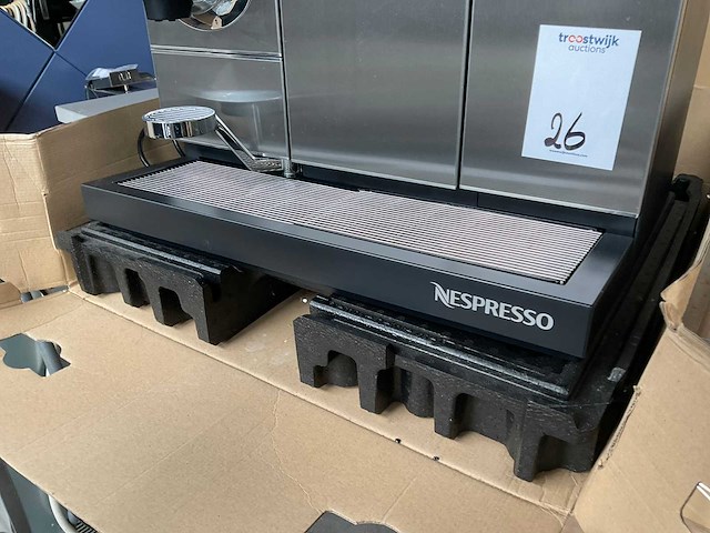 Nespresso momento 120 - 232 np120 koffiemachine - afbeelding 2 van  6