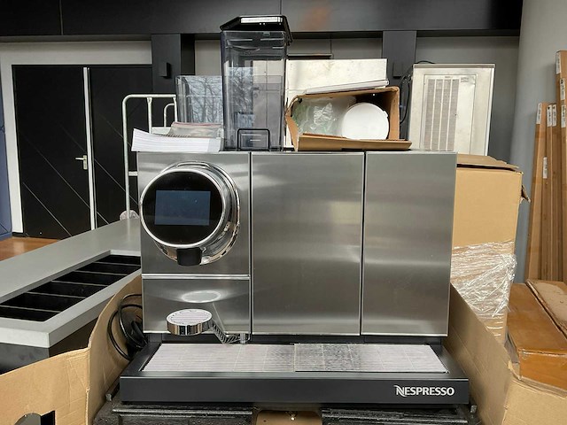 Nespresso momento 120 - 232 np120 koffiemachine - afbeelding 1 van  3