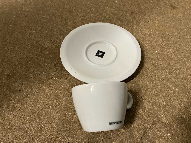 Nespresso partij kop & schotels - afbeelding 7 van  10
