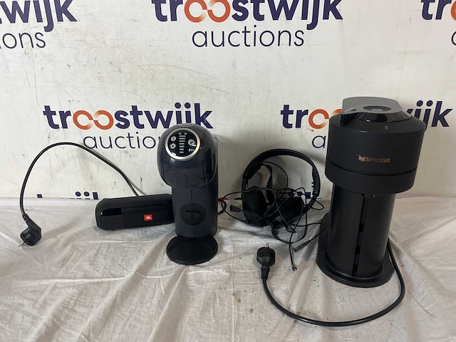 Nespresso vertuo next magimix |jbl tuner 2 | krups kp340 | steelseries koptelefoon - afbeelding 1 van  1