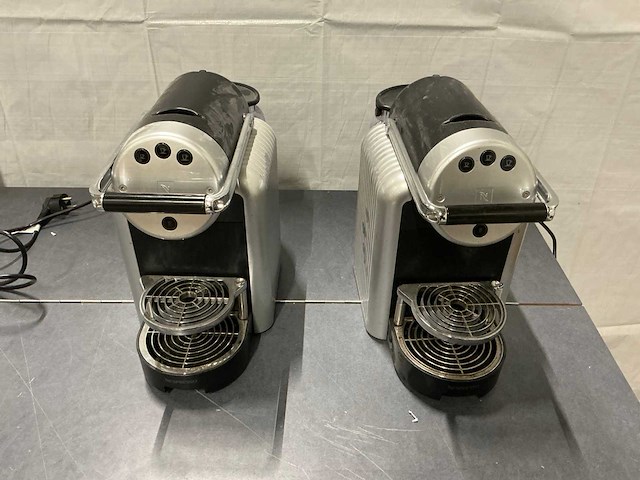 Nespresso zenius koffie- & espressomachines (2x) - afbeelding 1 van  6
