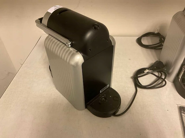 Nespresso zenius koffiezetapparaat - afbeelding 4 van  4