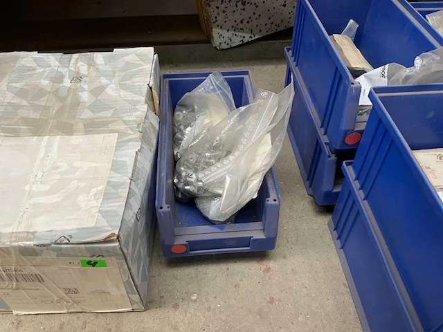 Nestinox, aluprof partij bevestigingsmateriaal - afbeelding 2 van  19