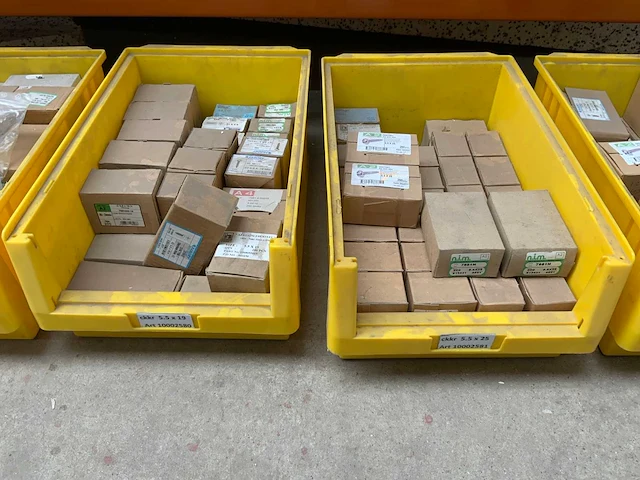 Nestinox, aluprof partij bevestigingsmateriaal - afbeelding 9 van  19