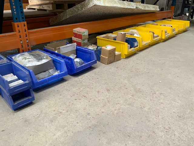 Nestinox, aluprof partij bevestigingsmateriaal - afbeelding 13 van  19