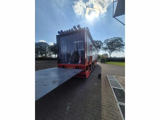 Netam-fruehauf hospitality crosstrailer motorsport oplegger of-60-53 - afbeelding 17 van  27