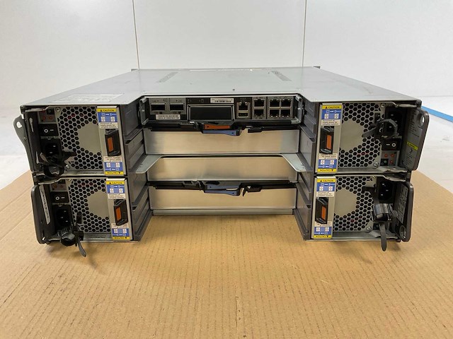 Netapp (d54346/naj-0801), 21x 3tb hdd (wd3000fyyz) - 1x 3tb hdd (st3000nm0033) network attached storage - afbeelding 8 van  12