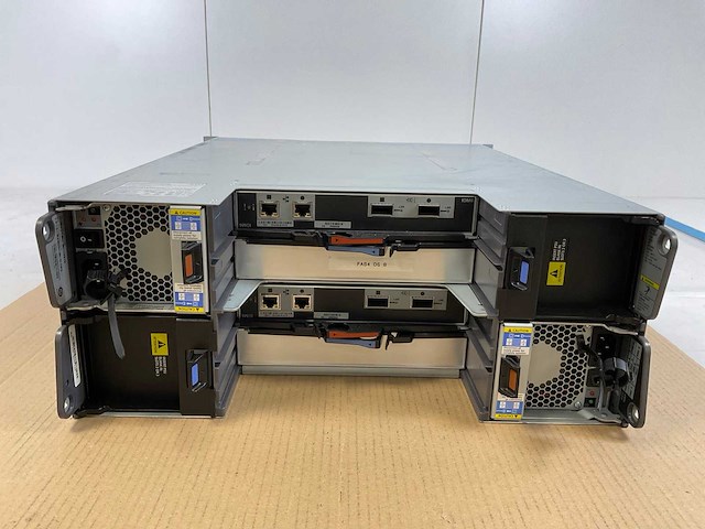 Netapp (d54346/naj-0801), 24x 3tb hdd(hua723030ala640) network attached storage - afbeelding 4 van  4