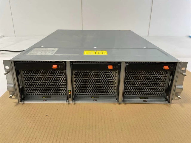 Netapp (naf-1301) professional rack-mount hybrid storage system - afbeelding 2 van  9