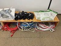 Netgear, cisco switches en kabels - afbeelding 8 van  11