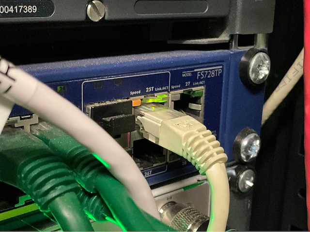 Netgear fs728tp switch - afbeelding 3 van  3