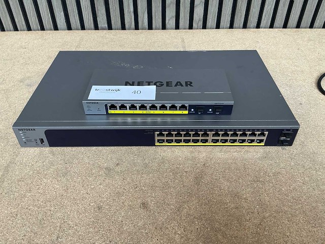 Netgear gs724tp / gs110tp switch (2x) - afbeelding 1 van  5