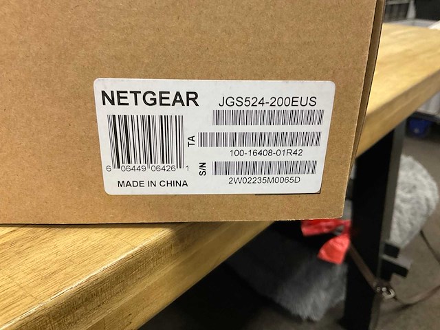 Netgear jgs524-200eus switch - afbeelding 3 van  3