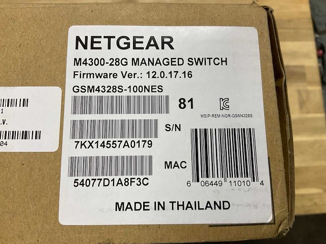 Netgear m4300-28g switch - afbeelding 2 van  2