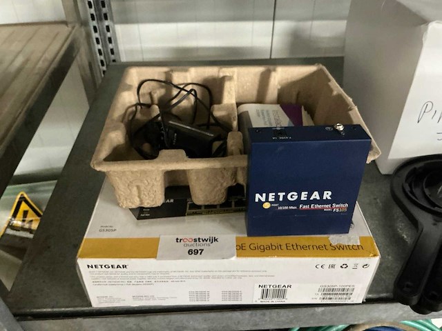 Netgear netwerk poe switch - afbeelding 2 van  3