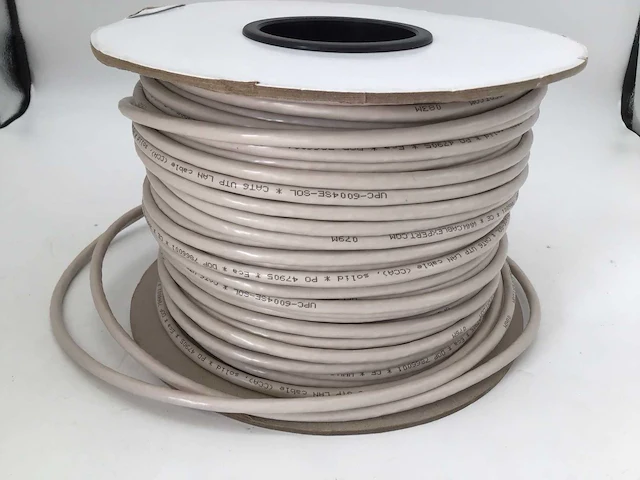 Netwerkkabel cat 6 utp op rol - afbeelding 1 van  1