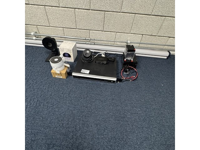 Netwerkvideorecorder met toebehoren, hikvision, ds-7608ni-k2-8p - afbeelding 1 van  7