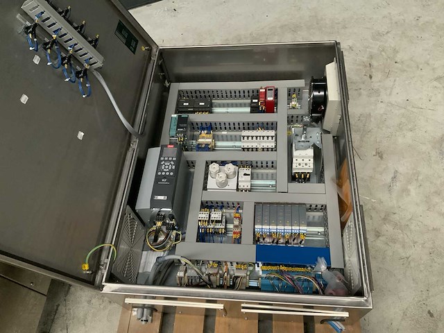 Netzsch omega 6 homogenisator - afbeelding 9 van  9