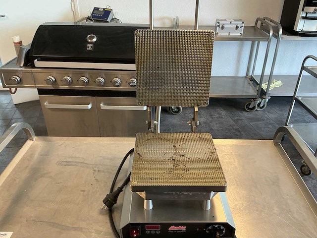 Neumärker ipx3 wafelijzer - afbeelding 5 van  6
