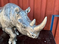 Neushoorn collectible beeld - afbeelding 3 van  4