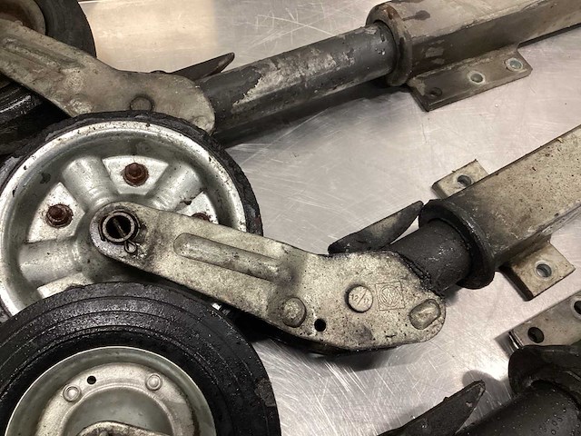 Neuswiel (3x) - afbeelding 4 van  9