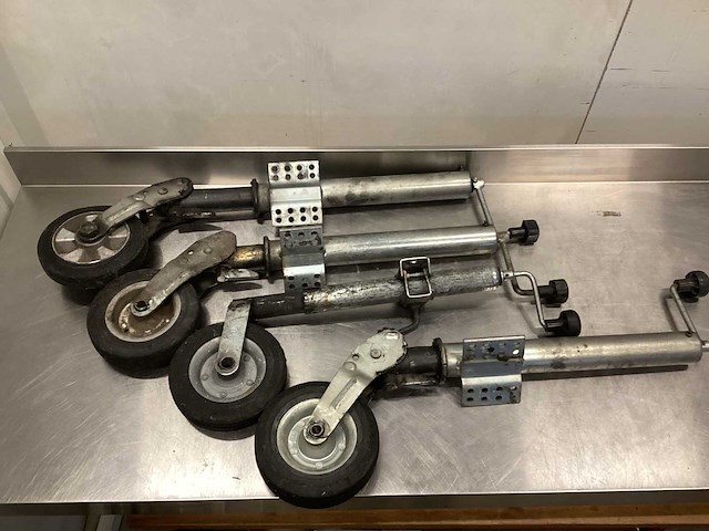 Neuswiel (4x) - afbeelding 1 van  6