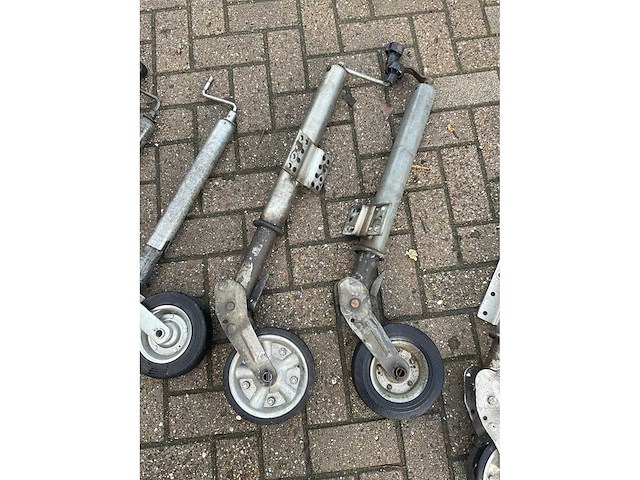 Neuswiel (5x) - afbeelding 3 van  4