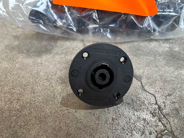 Neutrik - speakon chassis nl4mpr - plug (17x) - afbeelding 1 van  4