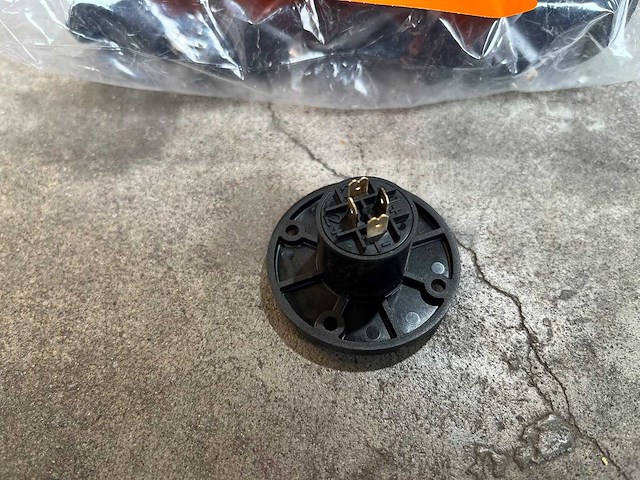 Neutrik - speakon chassis nl4mpr - plug (17x) - afbeelding 2 van  4